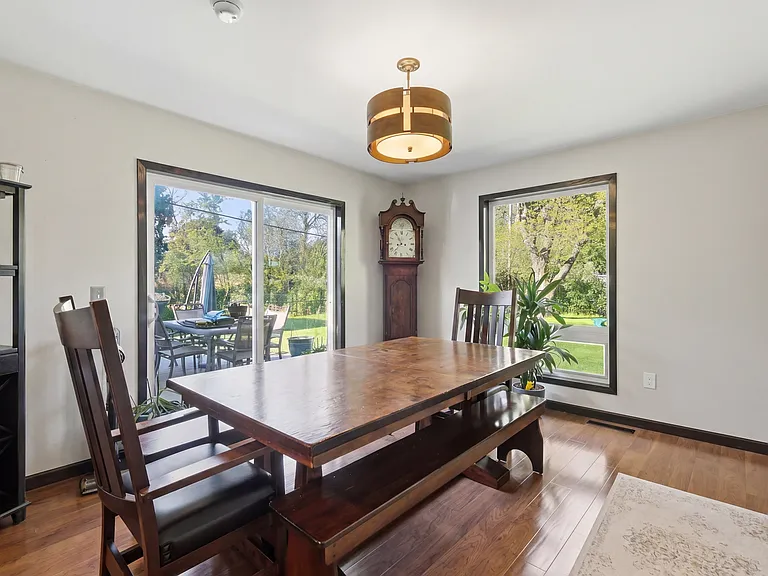 Dining room, 5122 Marathon Drive