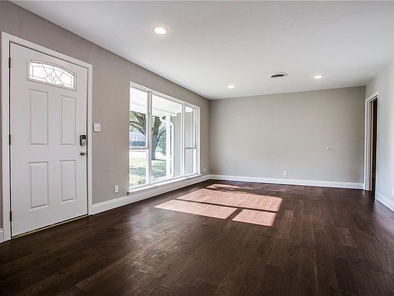 4th image of 5732 Waltham Ave