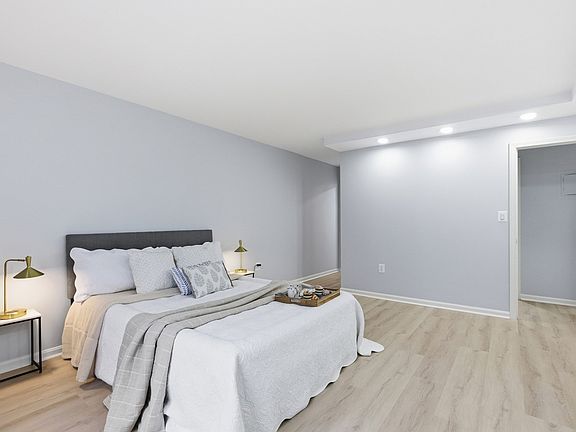 2nd image of 131 Coolidge Ave APT 122