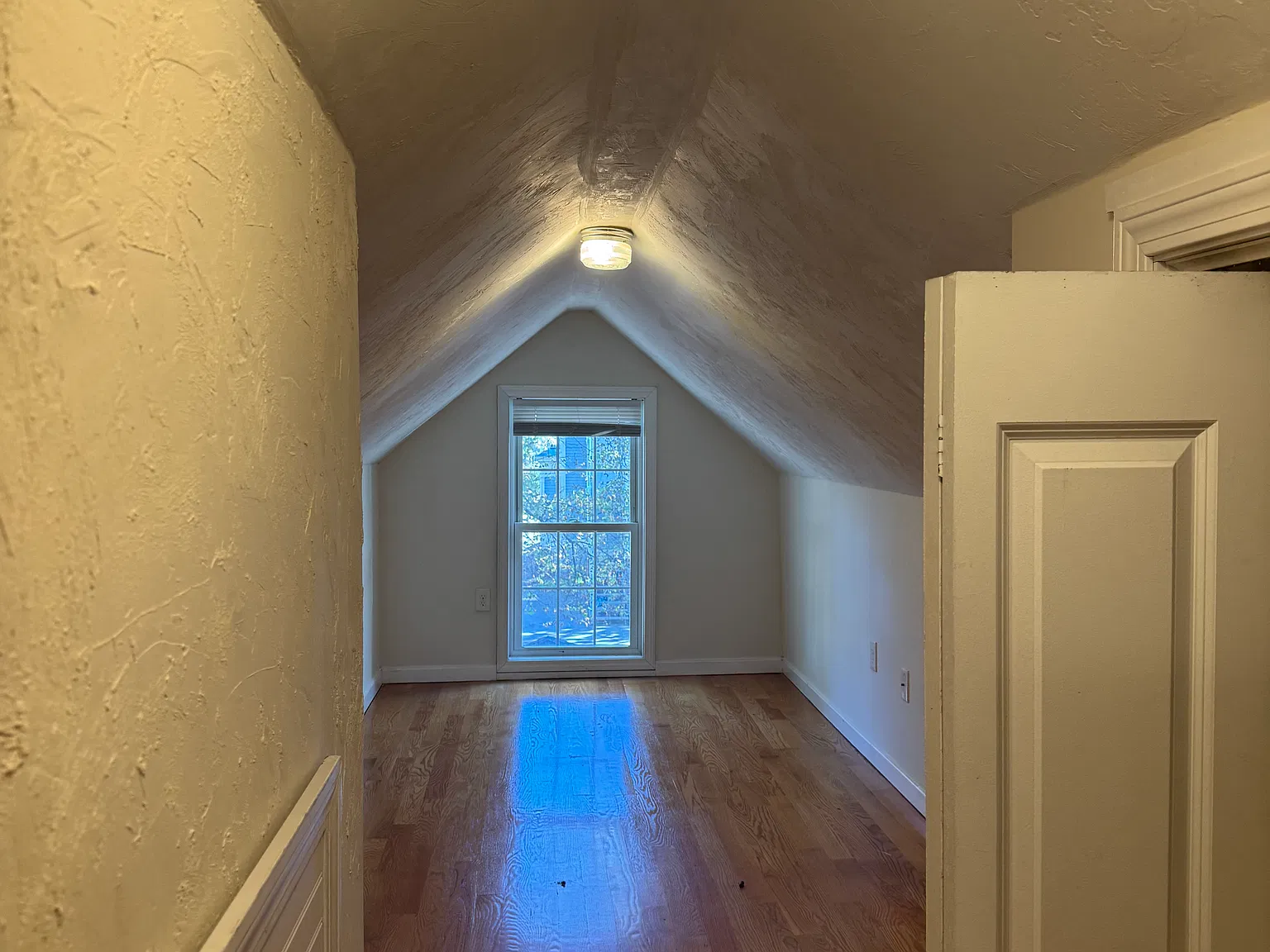 4 bed, 1776 sqft, $2,495 — Photo 4