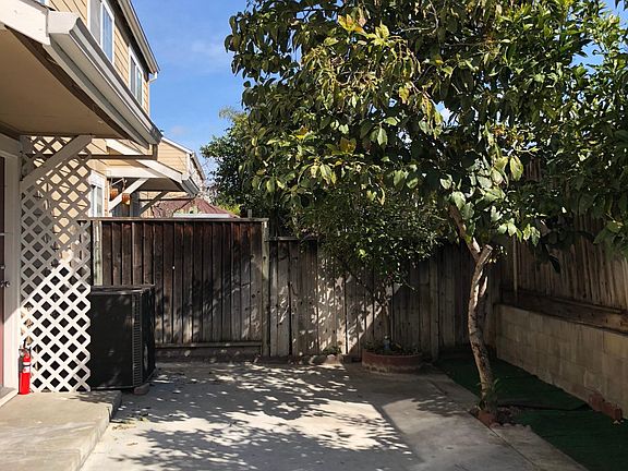 2nd image of 1646 Los Suenos Ave