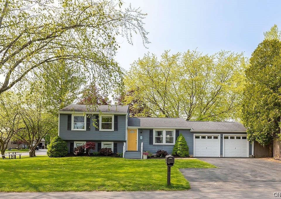 1st image of 123 Seabreeze Dr