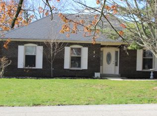 901 Guist Creek Dr, Shelbyville, KY 40065