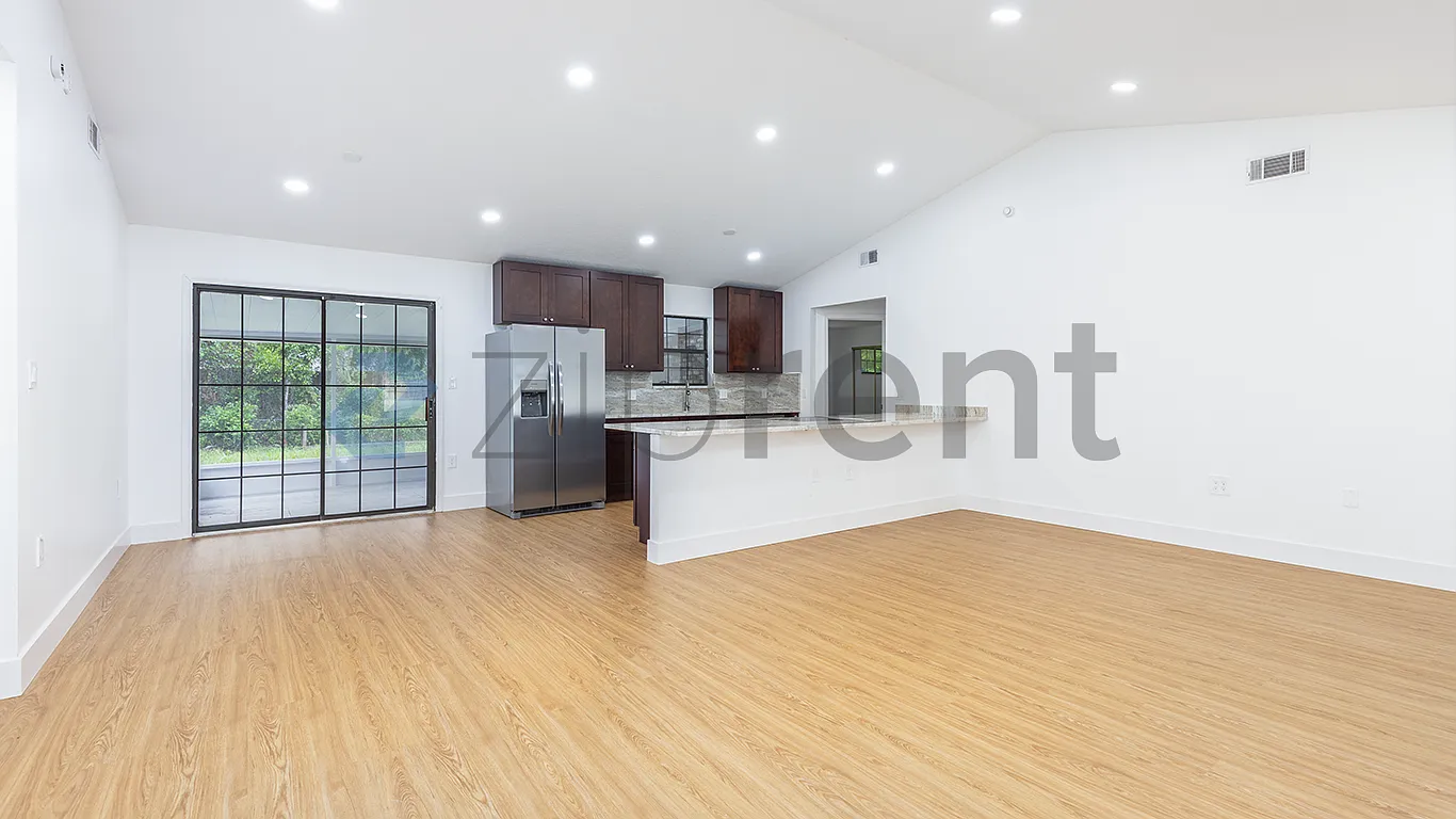 Port St John Unit 3 — Photo 4