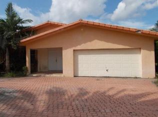 16570 SW 207th Ave, Miami, FL 33187