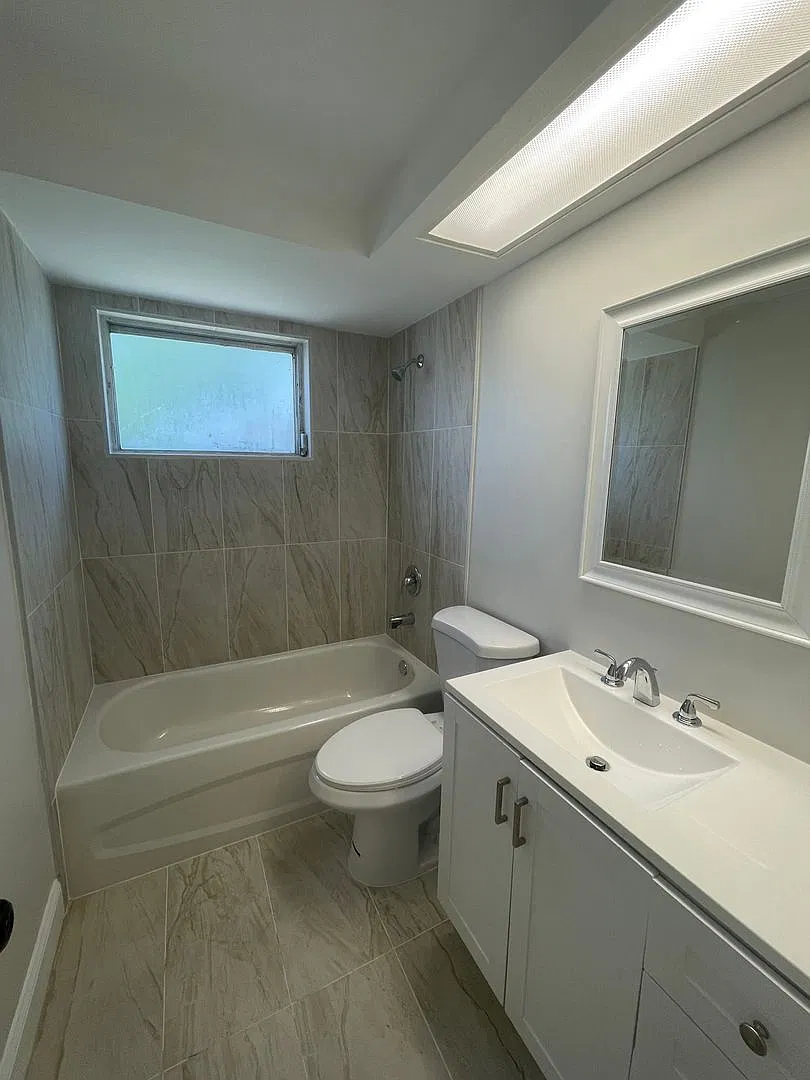 2 Bedroom/1 Bathroom Available Now! — Photo 4