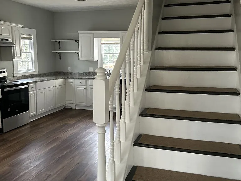 920 Lamore St — Photo 12