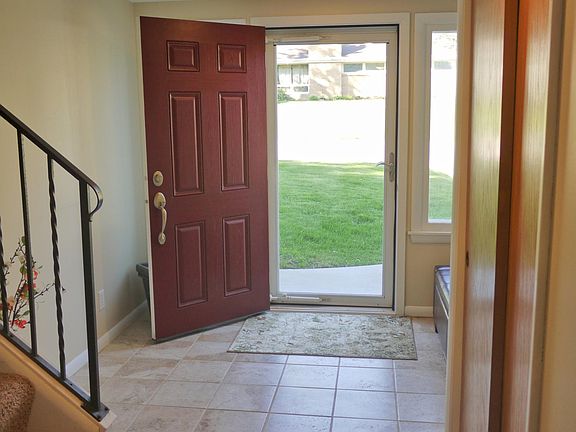 2nd image of 5181 Abercrombie Dr