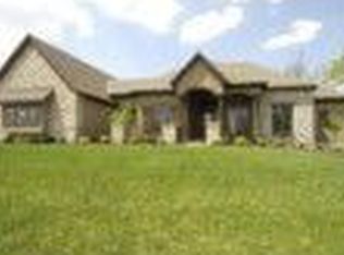 8516 N Sycamore Ave, Kansas City, MO 64157