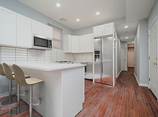 2347 W Thomas St APT 1F, Chicago, IL 60622