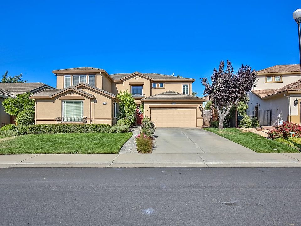 2nd image of 3017 Sutter Buttes Dr