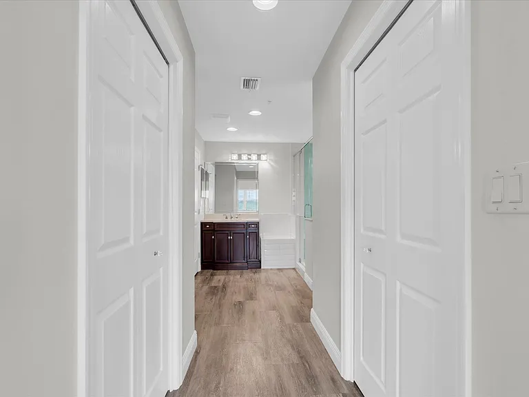 7296 Marathon Dr #404 — Photo 21
