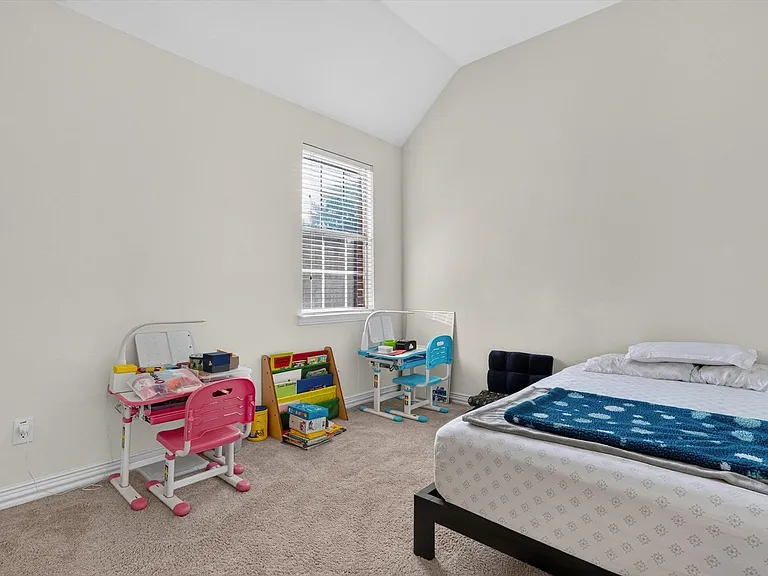 4730 Hampshire Dr — Photo 27