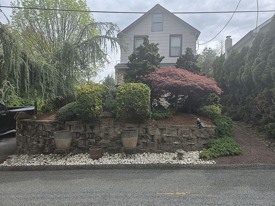 2nd image of 4 Montville Ave