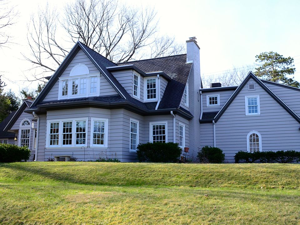 1st image of 3445 Crestwood Dr