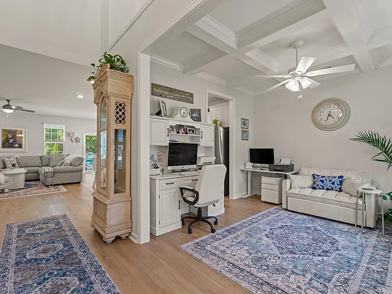 106 Baneberry Ln — Photo 6