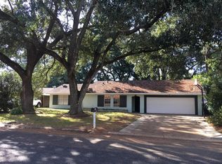 1612 Jasmine Dr, Opelousas, LA 70570