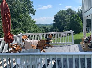 73 Orchard Heights Dr, Hamden, CT 06514