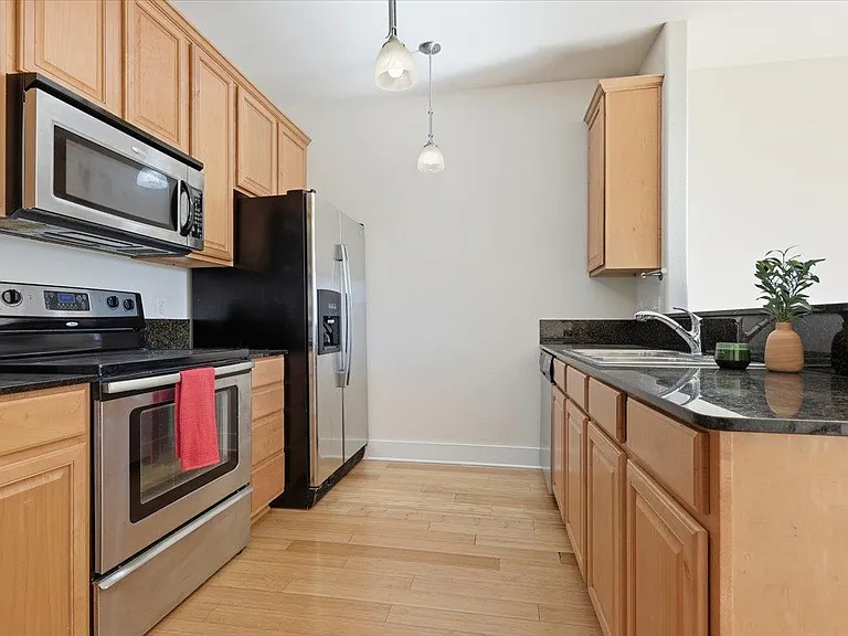 13420 Lyndhurst St #807 — Photo 8
