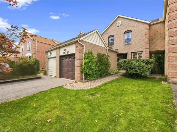 1221 Hedgestone Cres, Oakville, ON L6M 1X7