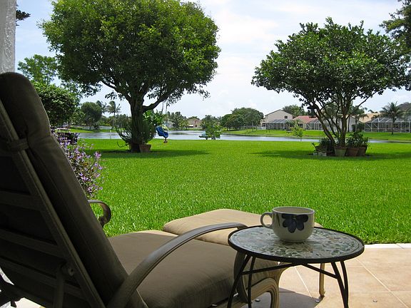 Enjoy the lake view!