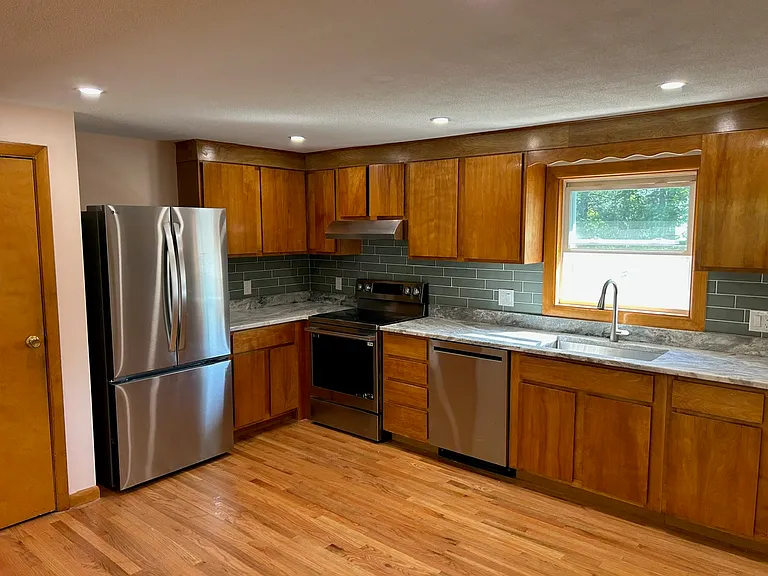 154 Myrtle St #A — Photo 4