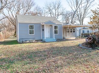2438 N Weller Ave, Springfield, MO 65803
