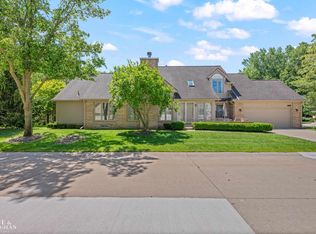 52112 Southview Rdg, Macomb, MI 48042