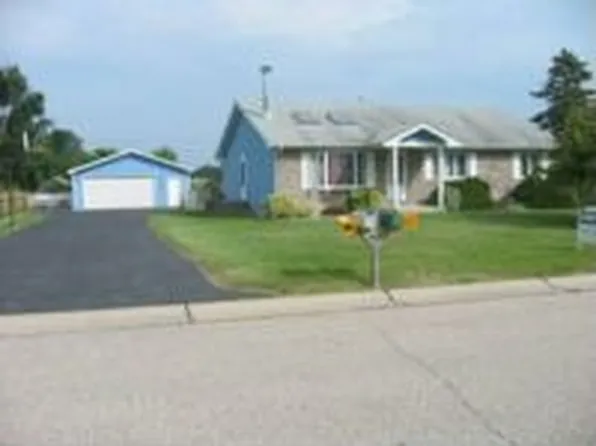 12039 43rd Ave, Pleasant Prairie, WI 53158