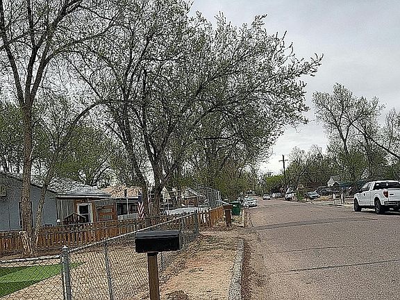 4th image of 2440 E Saint Vrain St