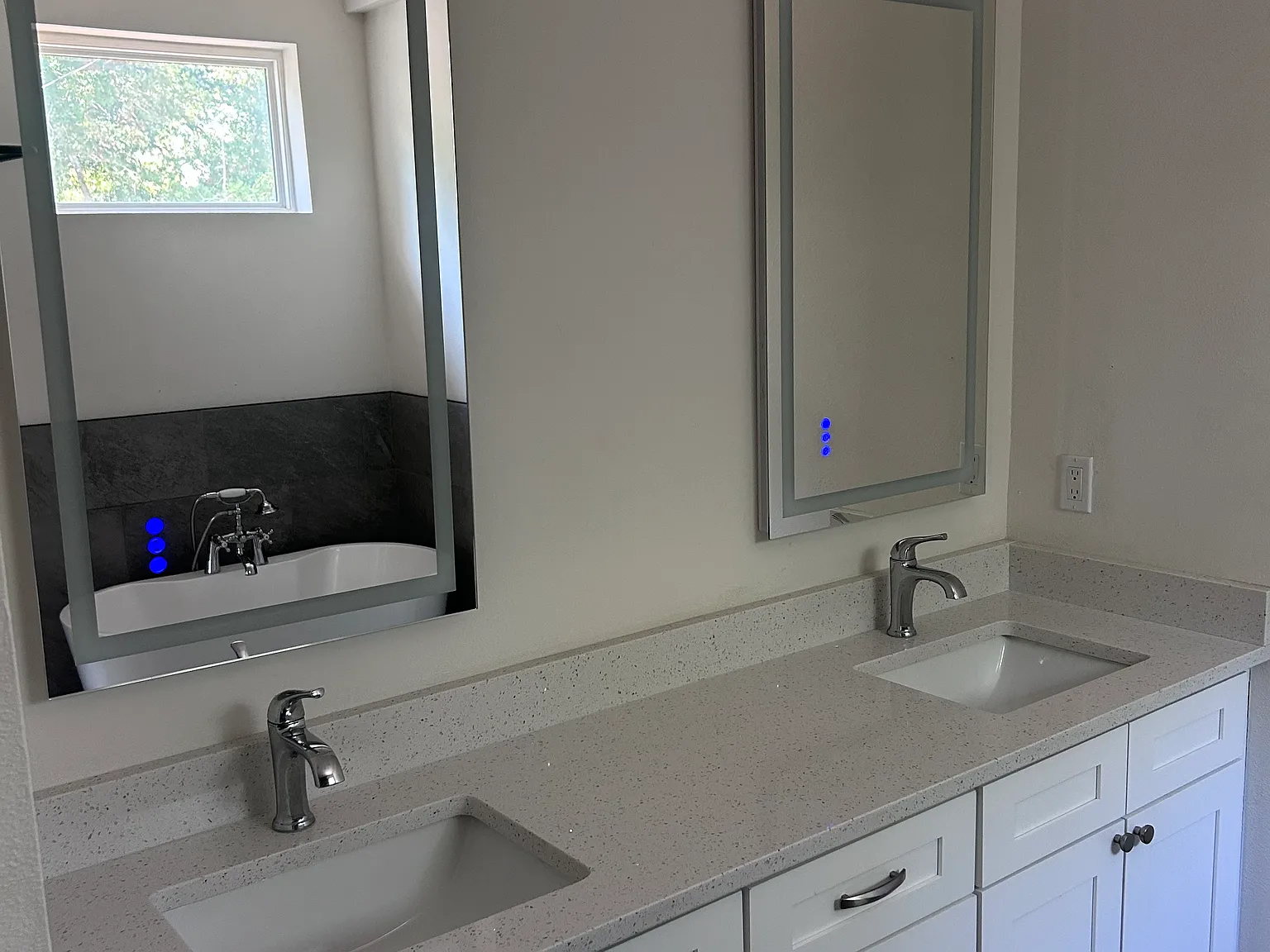 3 bed, 2.5 bath, 1470 sqft, $2,300 — Photo 4
