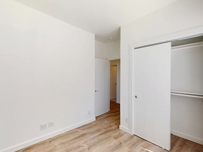 90 Alhambra St #406 — Photo 6