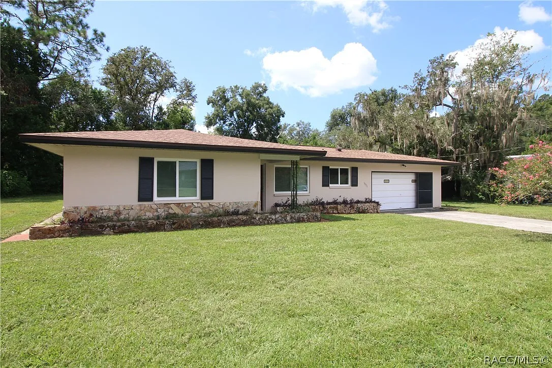2 bed, 2.0 bath, 1133 sqft, $1,350 — Photo 1