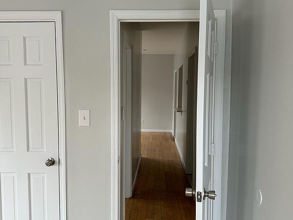 4th image of 210 Beach 32 St #2