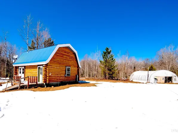 18253 Ri Rd, Rapid River, MI 49878