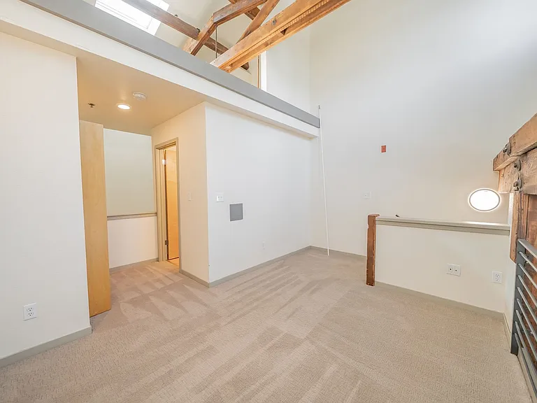 Boathouse Lofts — Photo 12