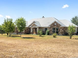 6710 Leal Rd, Pleasanton, TX 78064