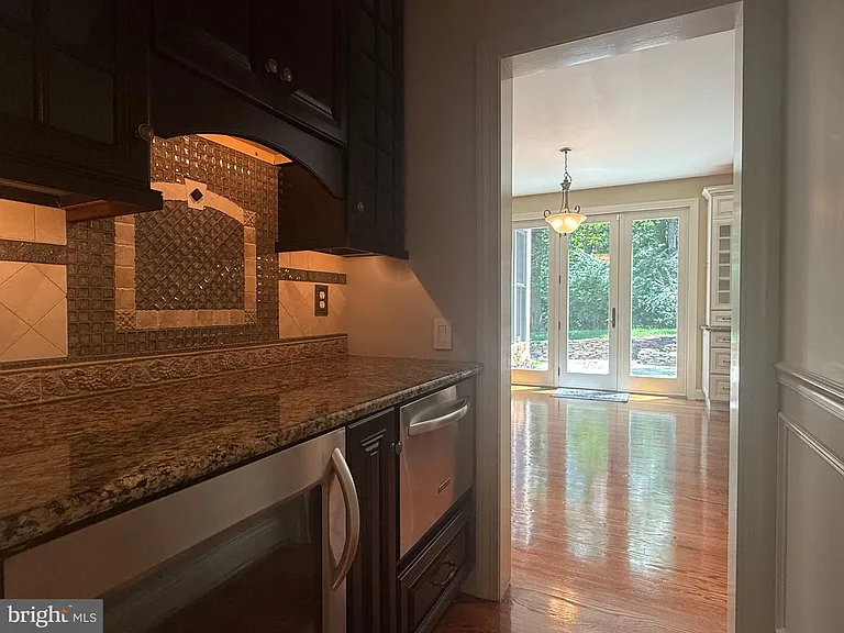 1714 Hickory Hill Rd — Photo 10