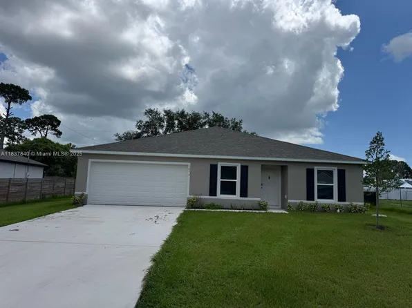 1073 SW Eureka Ave, Port Saint Lucie, FL 34953