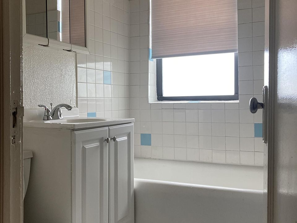 2nd image of 7959 S Ashland Ave APT 3D