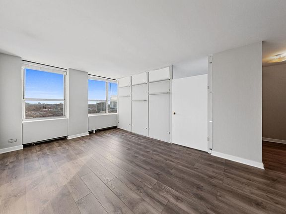 5th image of 655 W Irving Park Rd APT 1511