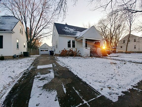 One Stall Detached Garage