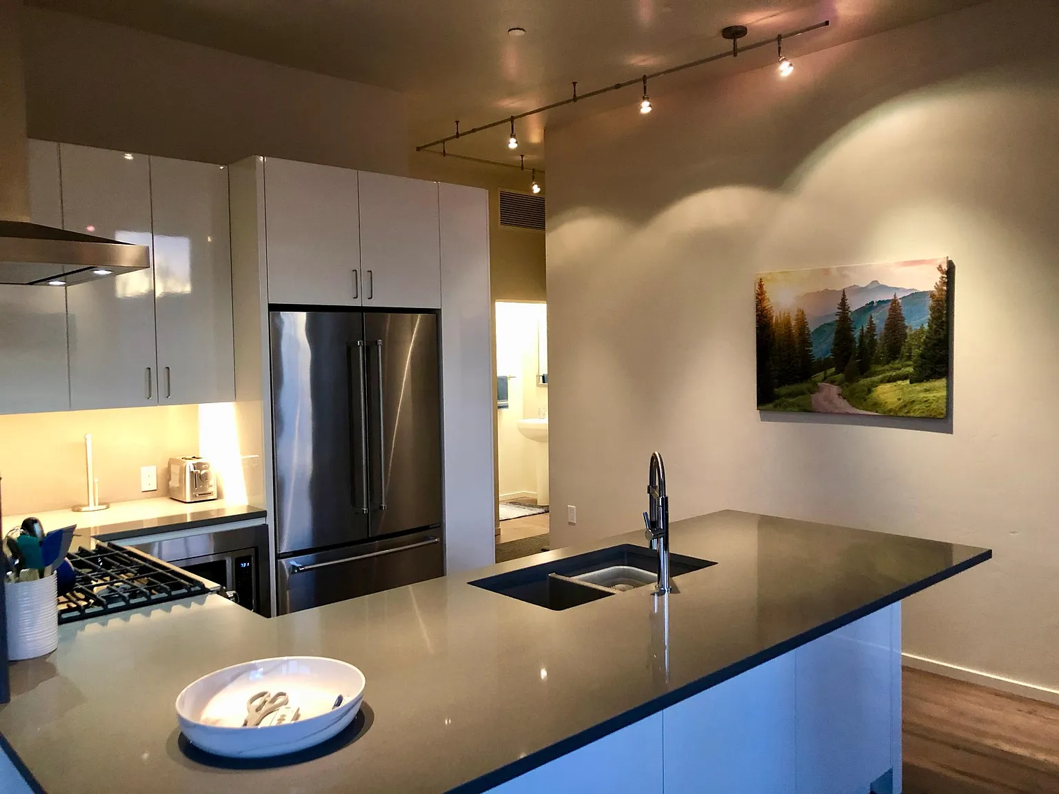 200 Evans Rd — Photo 2
