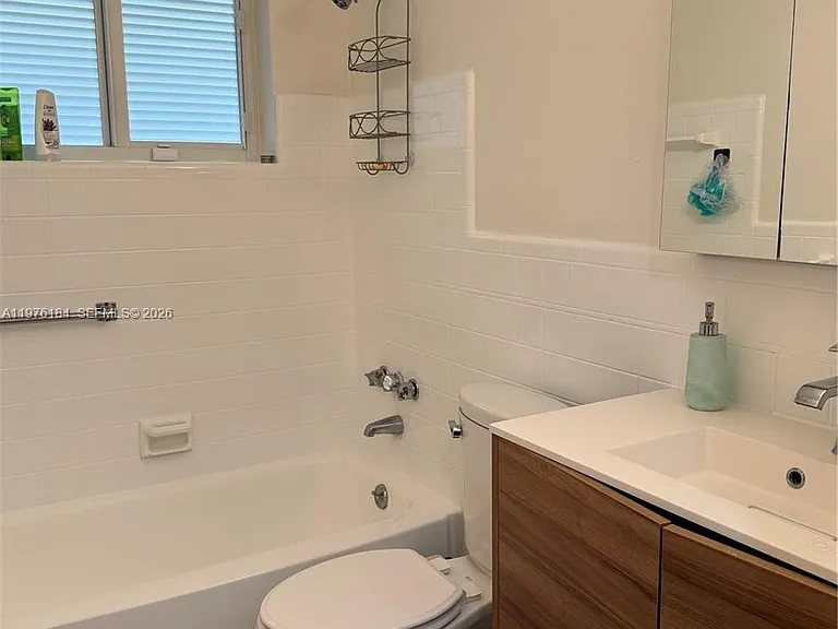 1428 Ortega Ave — Photo 8
