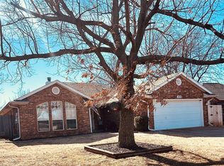 1018 Dustin Dr, Edmond, OK 73003