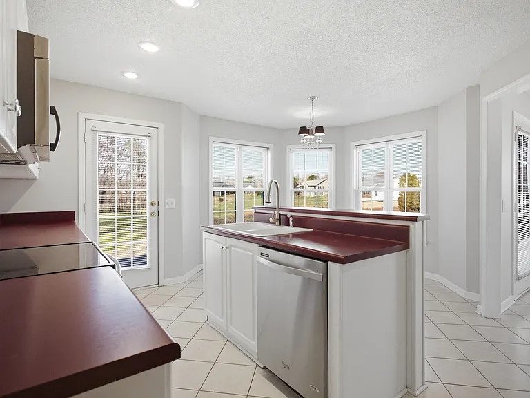 1613 Banchory Cir — Photo 13