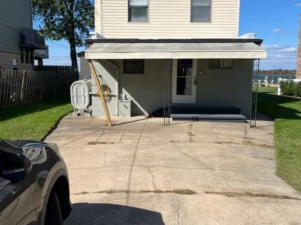 9102 Hinton Ave, Baltimore, MD 21219