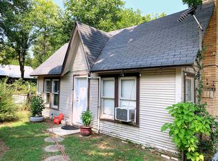 306 W Scott St, Athens, TX 75751