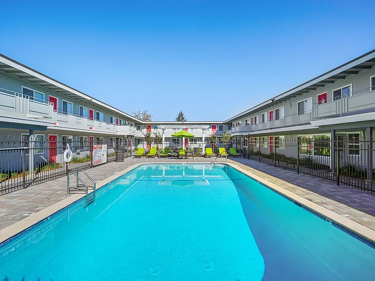Bon Aire Apartments — Photo 68