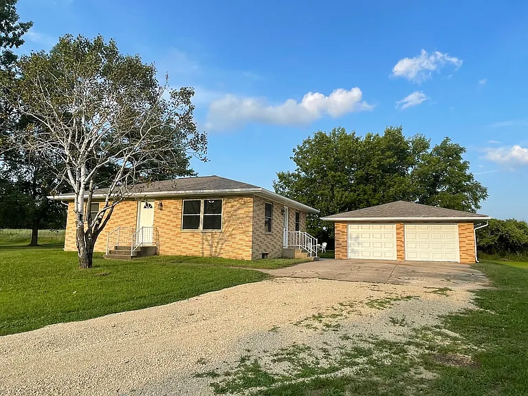 2669 Ivory Ave — Photo 4